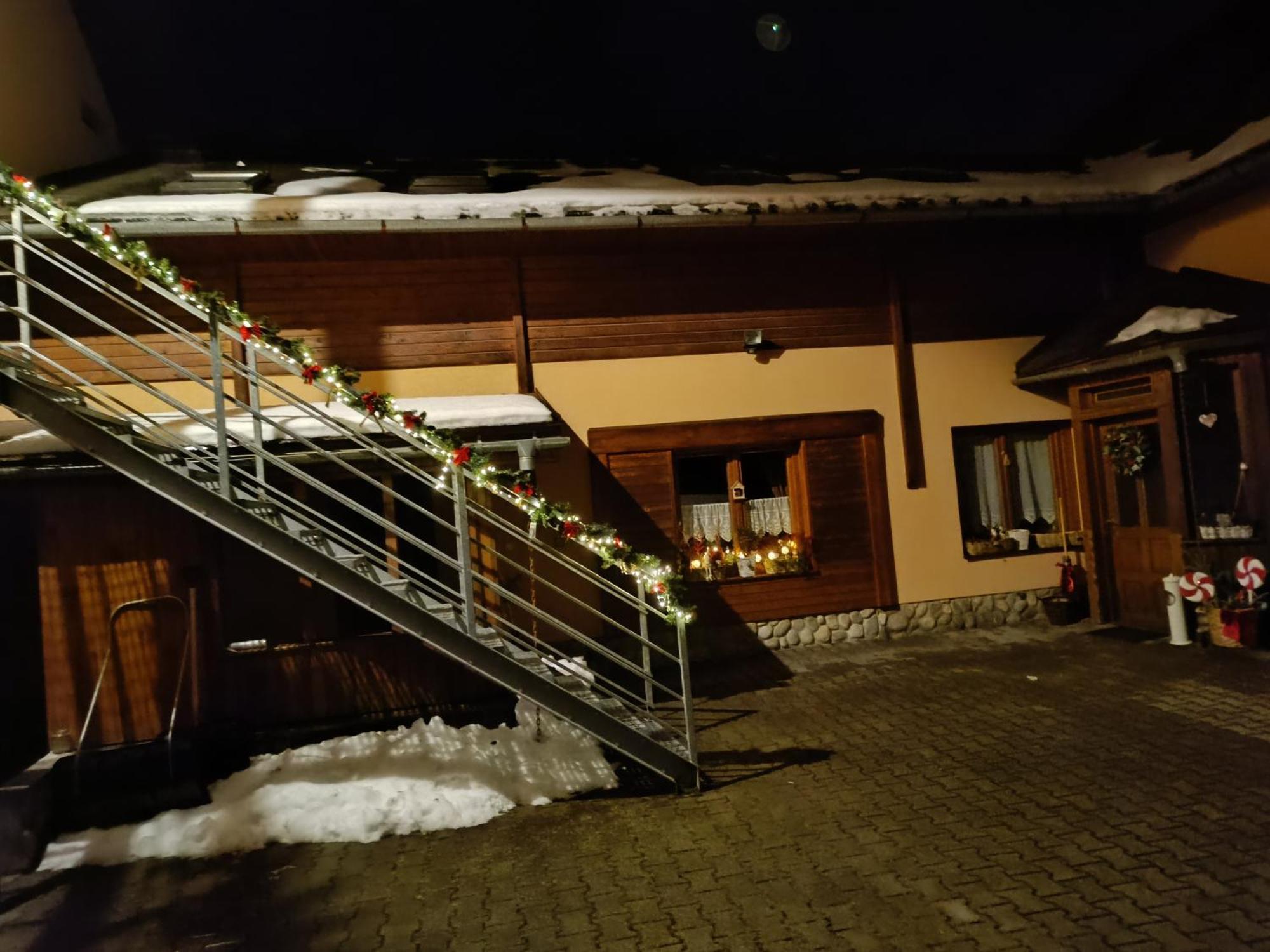 Liptovský Mikuláš Privat Majo酒店 外观 照片
