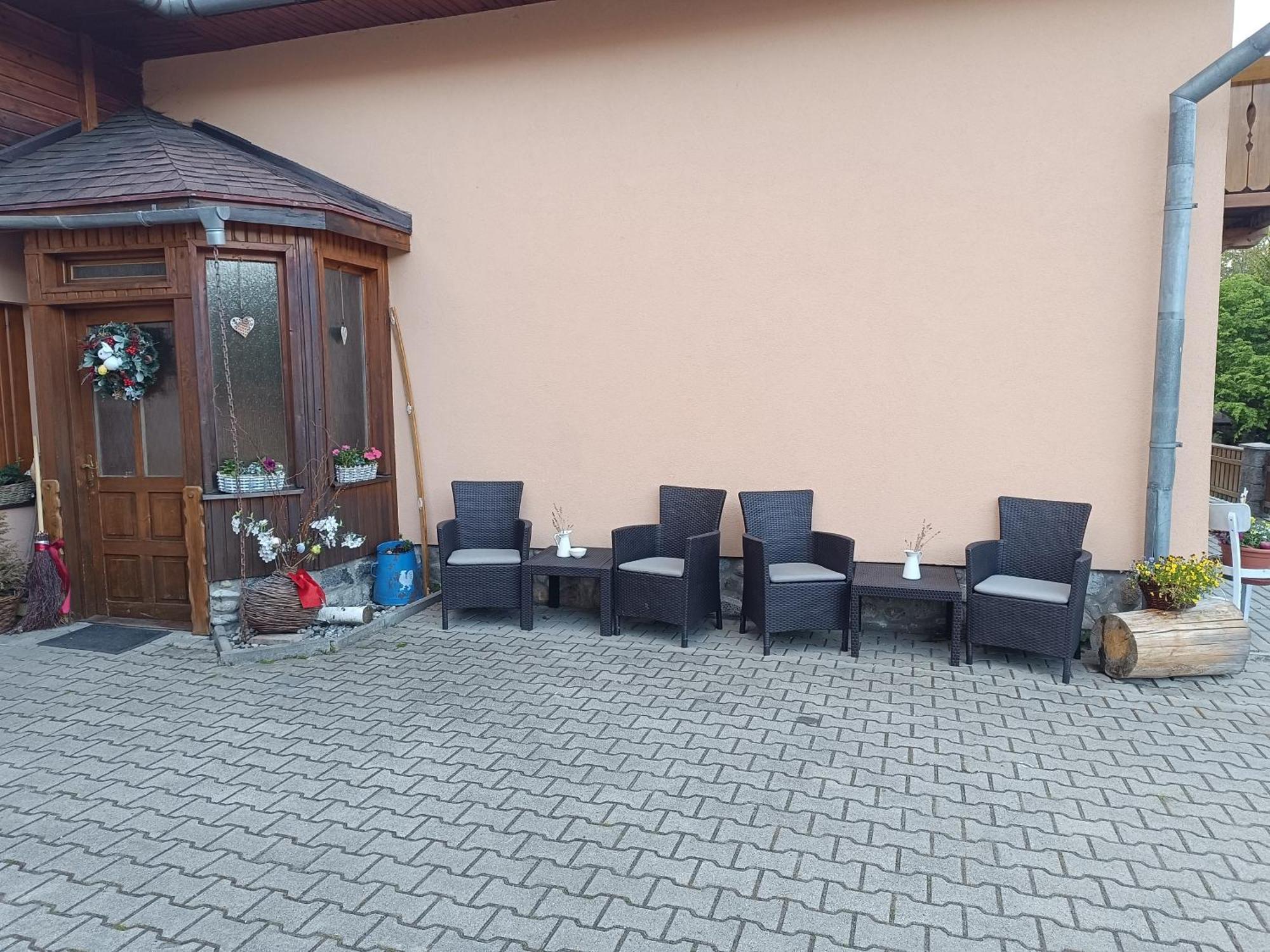Liptovský Mikuláš Privat Majo酒店 外观 照片